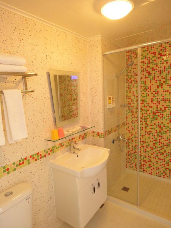 Royal Hotel Magong Habitación foto